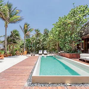 casa-cantarena.tulum-hotels.net/